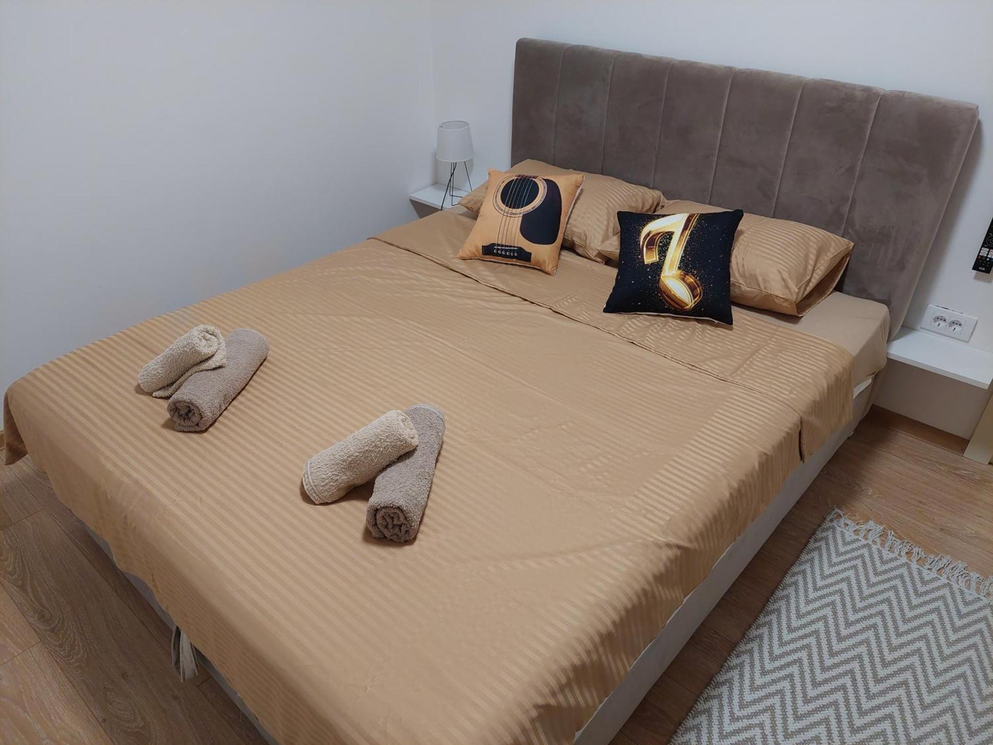 Apartman Muzika Jagodina Bagian luar foto