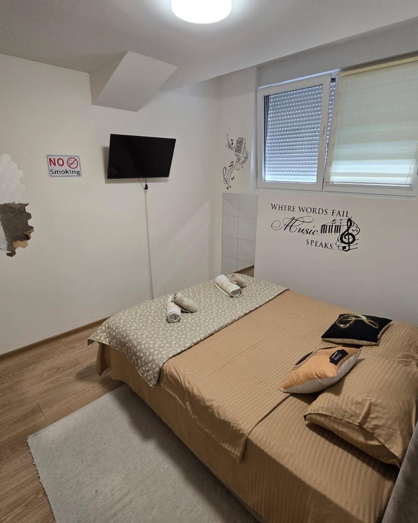 Apartman Muzika Jagodina Bagian luar foto